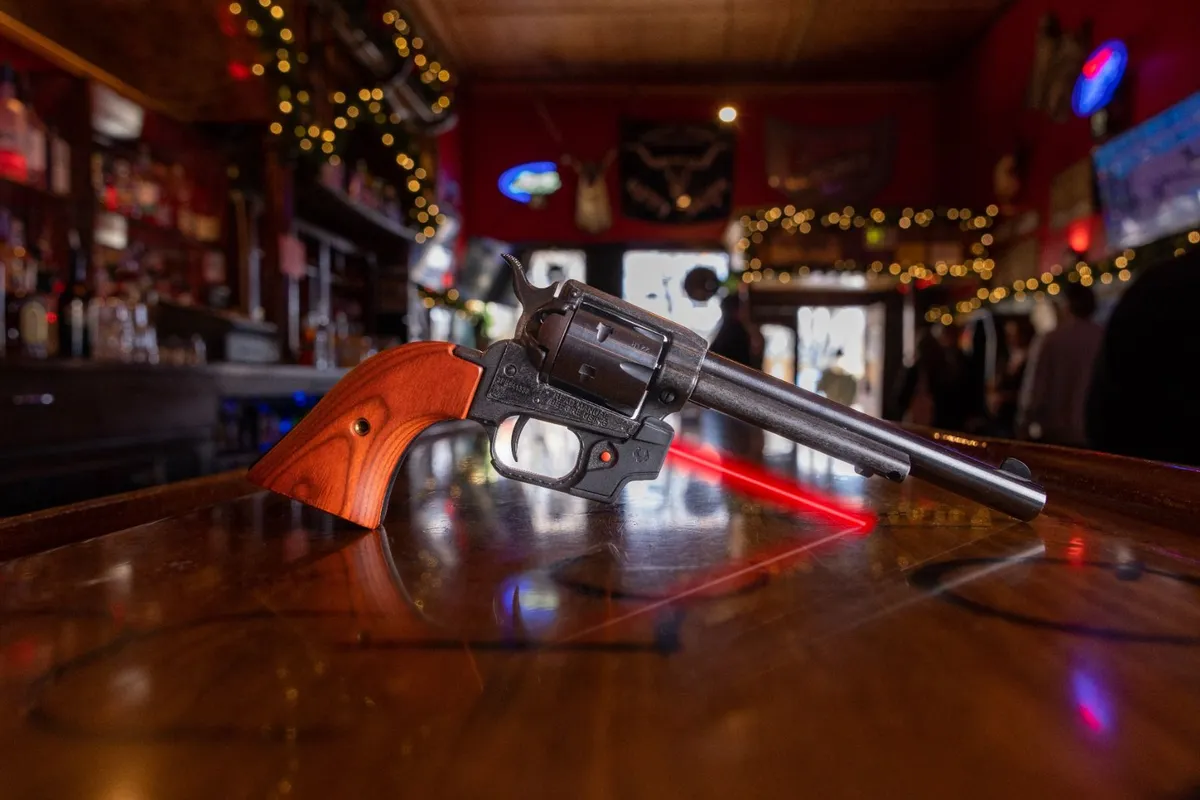 Viridian Weapon Technologies E-Series, Red Laser, Fits Heritage 22, Black - Laser - view 4