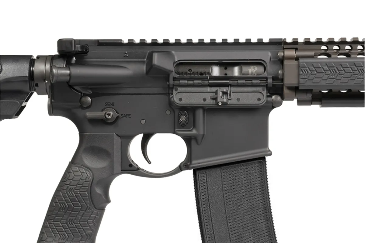 Daniel Defense M4A1 Flat Dark Earth/Black 5.56mm NATO 14.5" 1:7 Semi-Auto AR-15 Rifle - Complete Rifle, vista 1