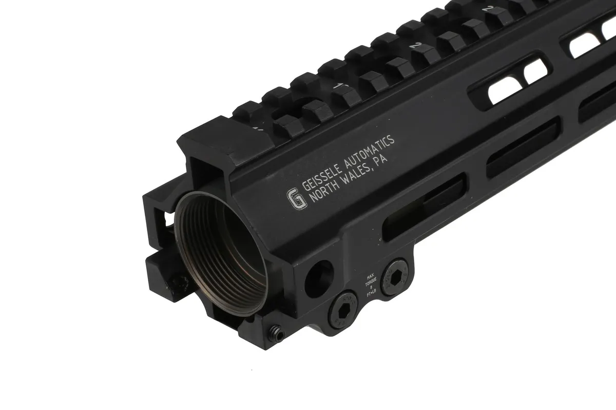 Geissele Automatics Llc 9.3" Super Modualr Rail Mk8 M-Lok Black - Handguard for AR-15 - view 5