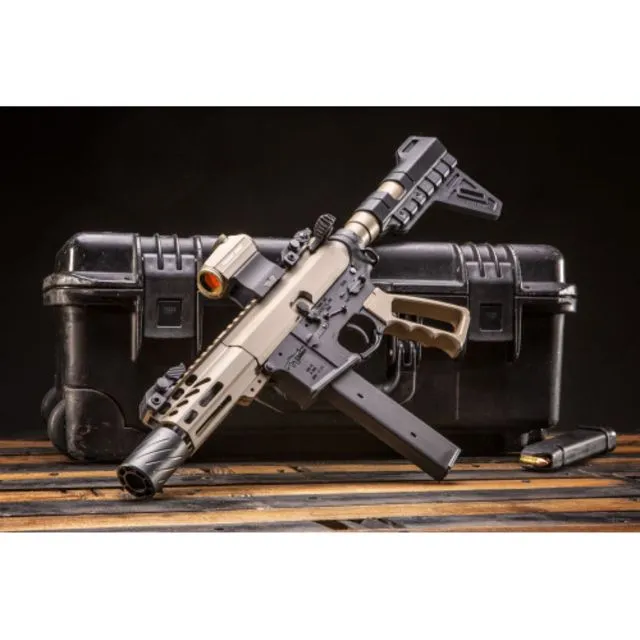 Guntec USA Air-Lok Compression M-Lok Free Floating Handguard w/Monolithic Top Rail 4in Flat Dark Earth - Handguard for AR-15 - view 1