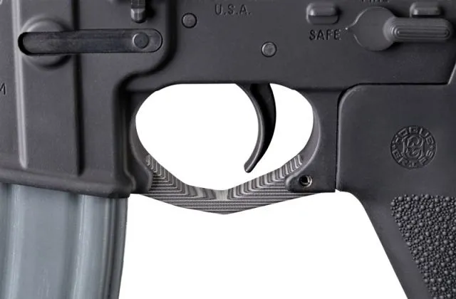 Hogue Ar-15 G10 Trigger Guard - Contoured - Solid Black - Trigger Guard for AR-15, vista 2