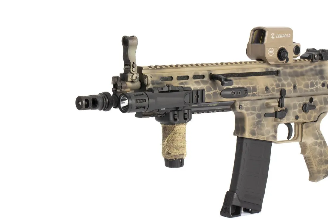 Inforce WMLx White Gen 2 Weapon Mounted Light - 800 Lumens - Black - Light, vista 1