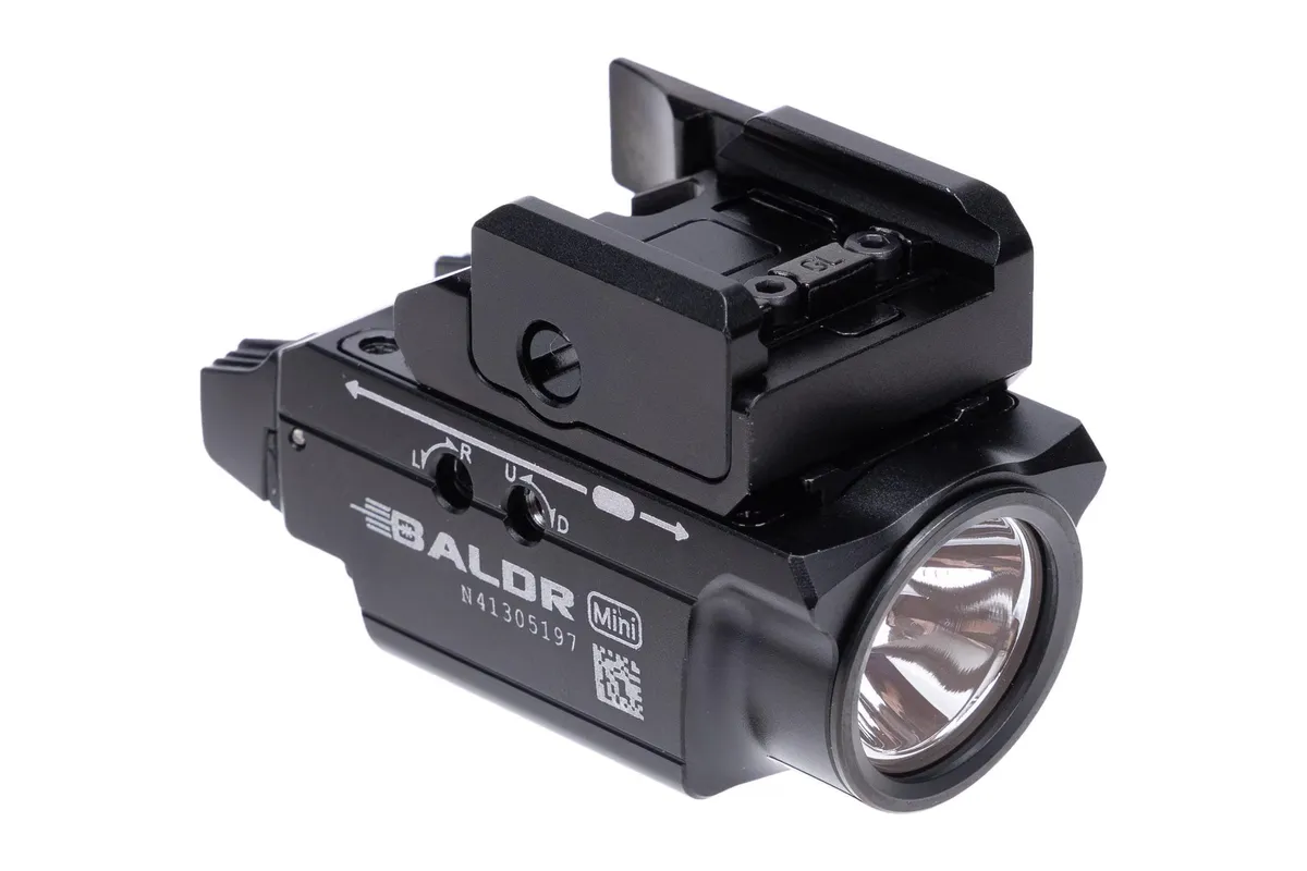Olight Baldr Pro 1350 Lumen Pistol Flashlight with Green Laser Sight - Black - Light, vista 1