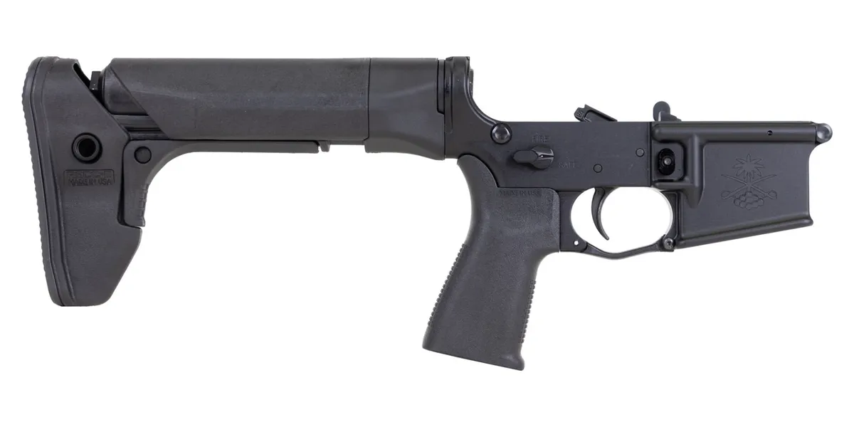 Palmetto State Armory PSA Sabre-15 Forged Lower with Reptilia Stock and Grip - Black - Lower Receiver for AR-15, vista 1