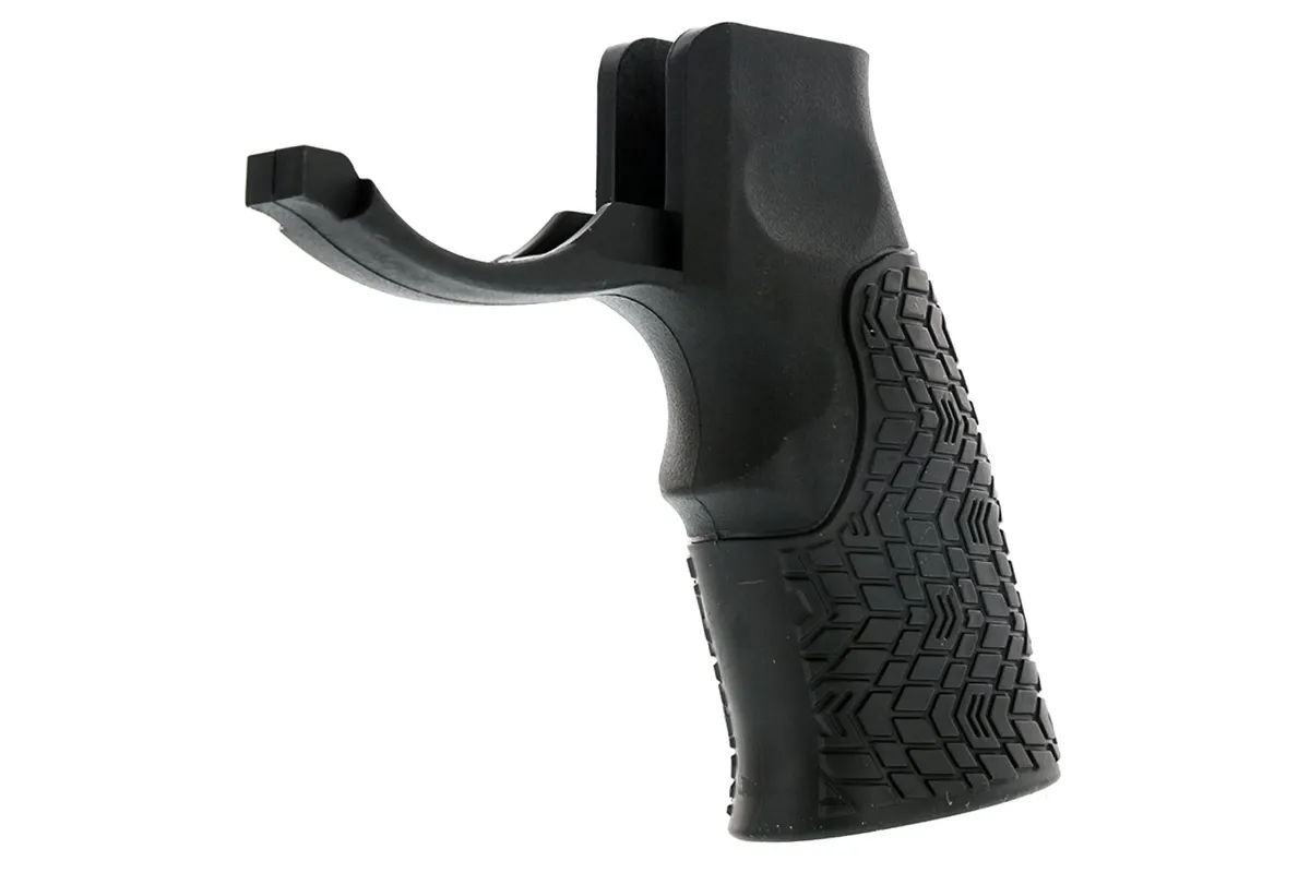 Daniel Defense Pistol Grip Polymer Black - Pistol Grip for AR-15 - view 2