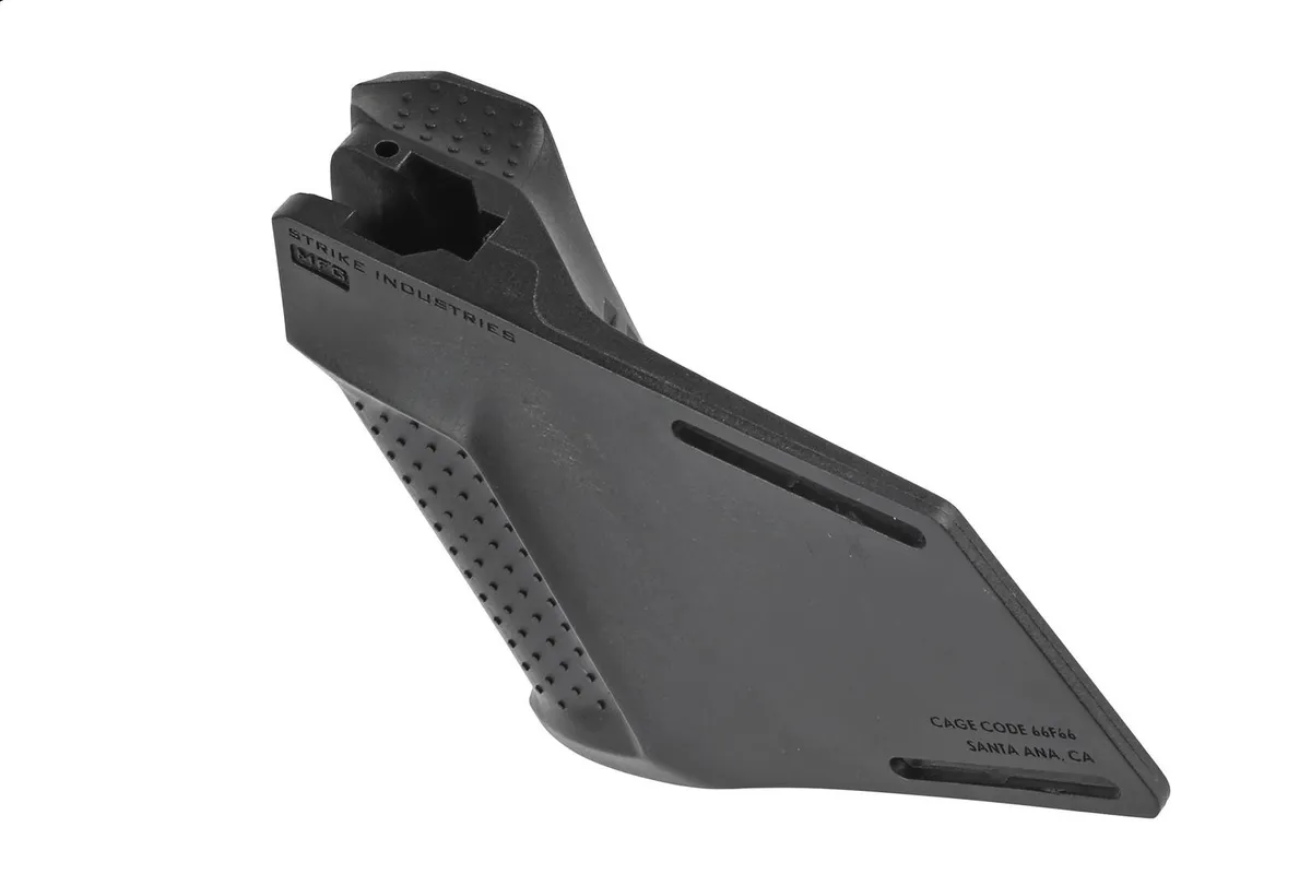 Strike Industries Ar Simple Featureless Grip - Pistol Grip for AR-15, vista 3