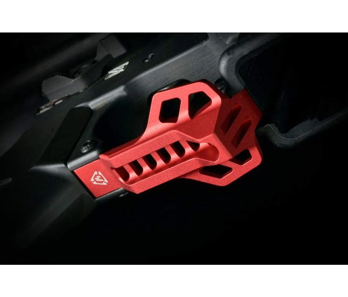 Strike Industries Cobra Billet Aluminum Trigger Guard - Black - Trigger Guard for AR-15, vista 5