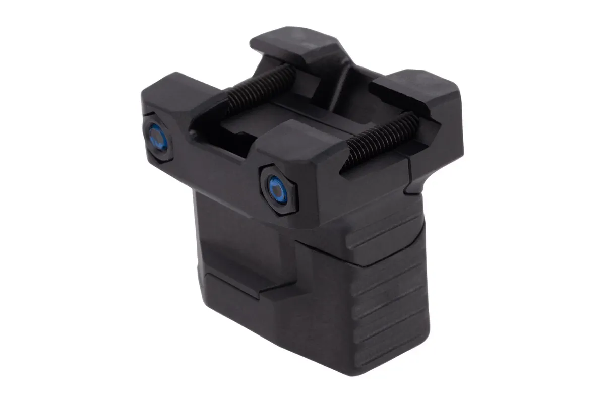 Strike Industries Stacked Angled Grip with Cable Management System - Picatinny - Black - Foregrip for AR-15, vista 1