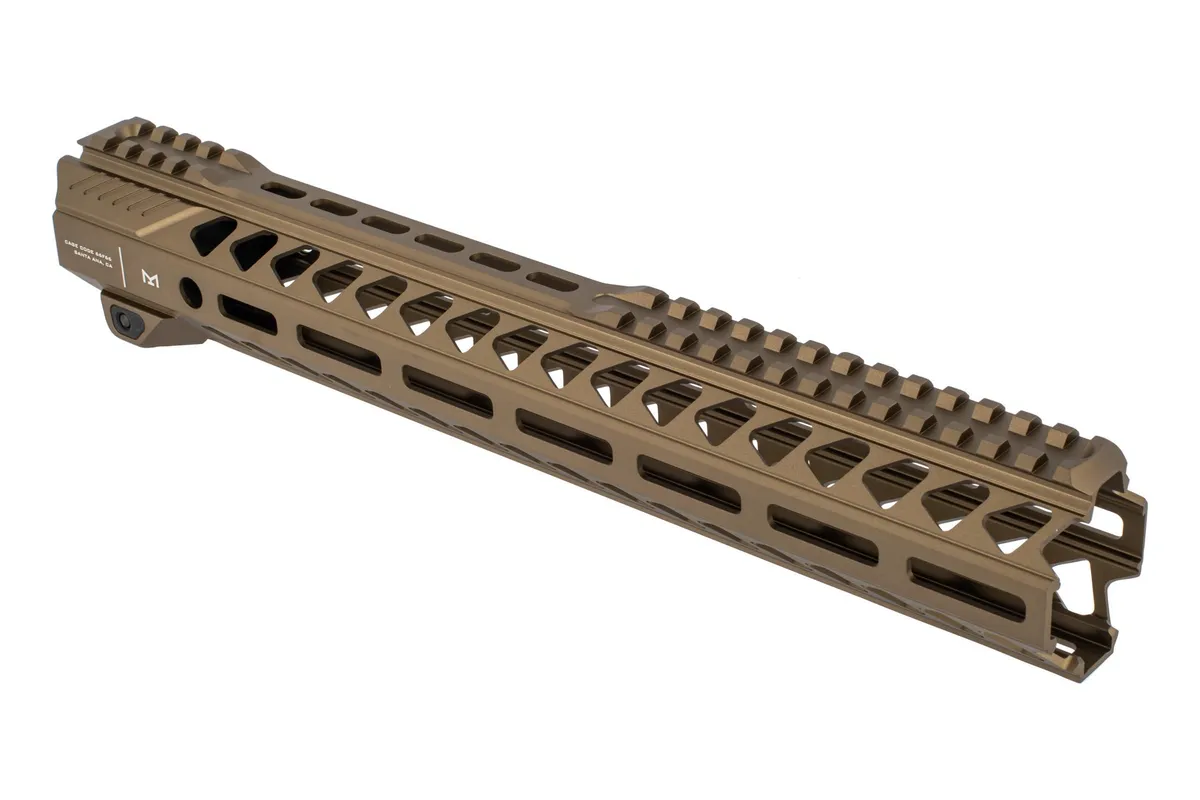 Strike Industries Strike Rail 13.5" M-LOK Handguard, FDE - SI-StrikeRail-135-FDE - Handguard for AR-15, vista 1